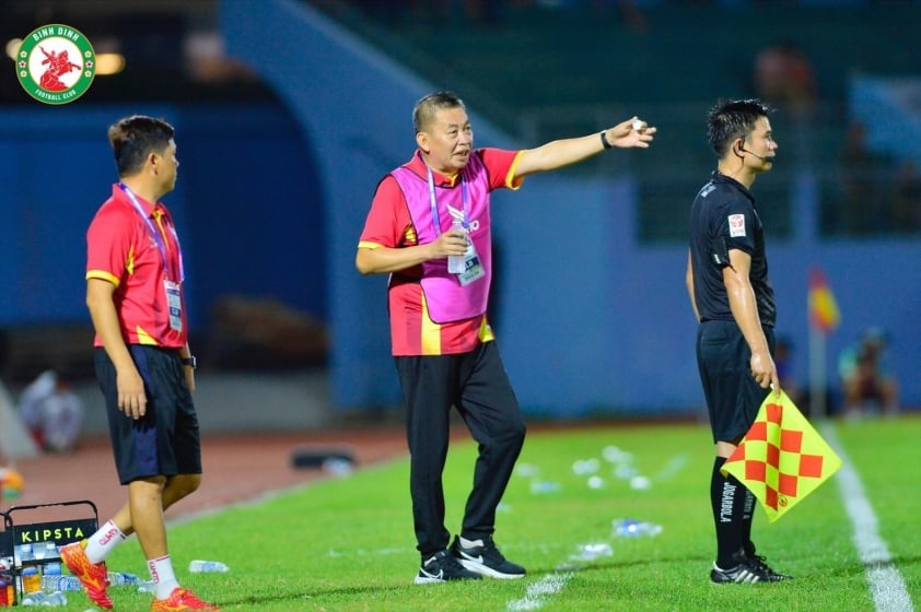 Hành trình Tìm Kiếm Danh Hiệu Cá Nhân: Cạnh Tranh Nóng Bỏng Sau Mùa Giải V-League 2023/24 Khép Lại