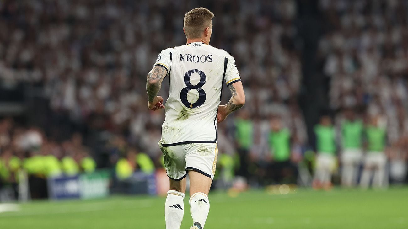 Chẳng ai có thể thay thế được Toni Kroos ở Real Madrid