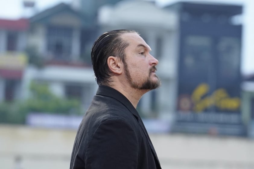 HLV Popov bảo vệ học trò và đội bóng sau thất bại trước Viettel