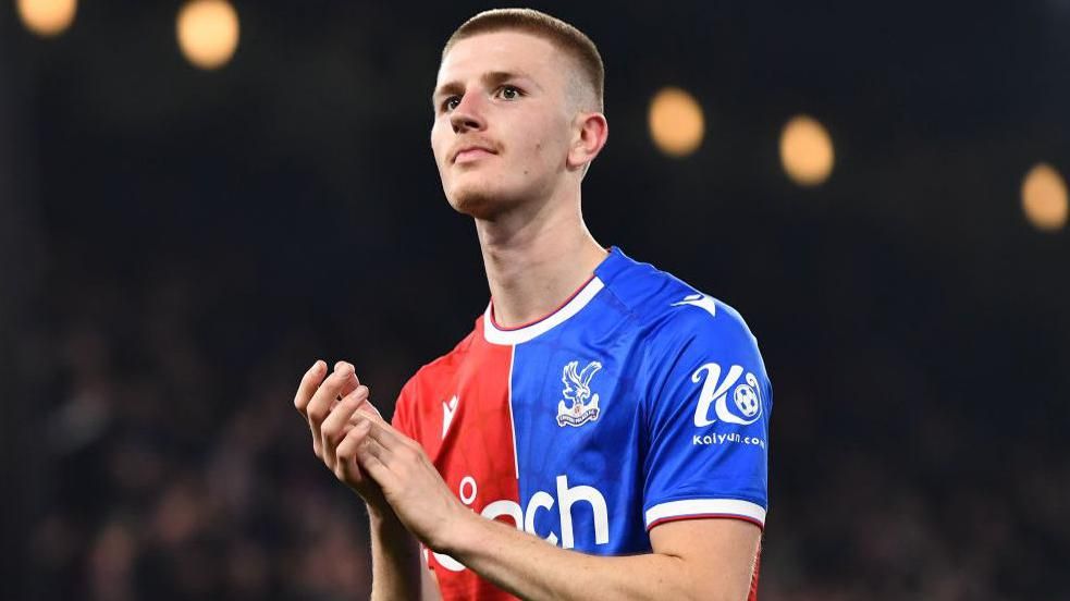 Manchester United Đối Mặt với Phí Chuyển Nhượng Khổng Lồ trong Cuộc Đua Chiêu Mộ Adam Wharton