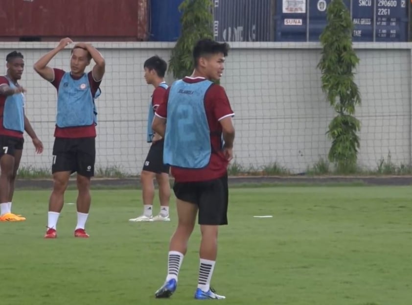 Sao Mai Việt Kiều 19 Tuổi Trở Về Thử Sức Tại V-League