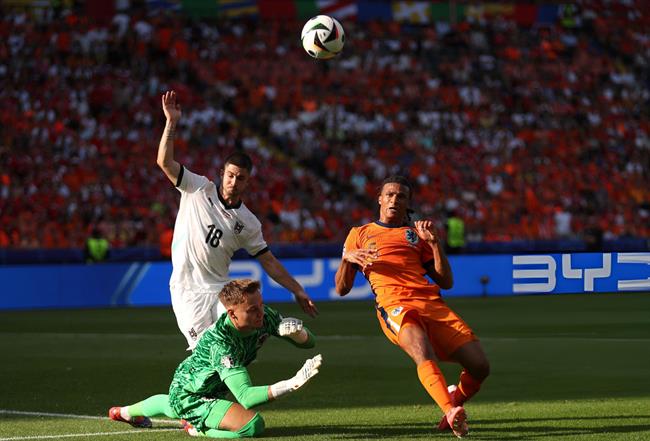 Nguyên nhân thua đau của ĐT Hà Lan trước ĐT Áo theo lời HLV Ronald Koeman