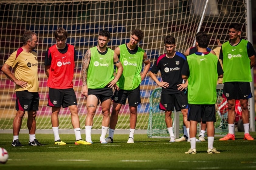 Tài năng trẻ Yamal của Barcelona được HLV Hansi Flick trao lời nhắn đặc biệt trước thềm chung kết EURO 2024