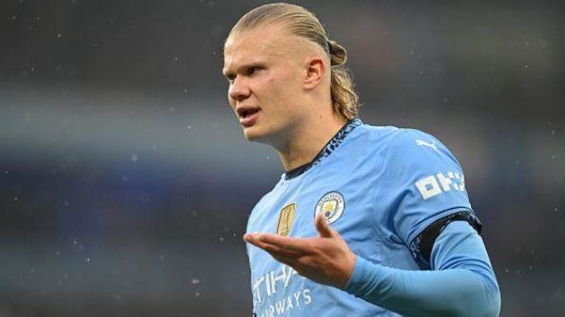 Man City để mắt đến tiền đạo Bundesliga Omar Marmoush giữa cuộc khủng hoảng tiền đạo