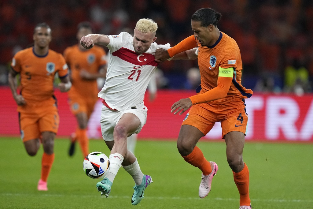 Manchester United Khao Khát Chiêu Mộ Ngôi Sao Thổ Nhĩ Kỳ Baris Alper Yilmaz