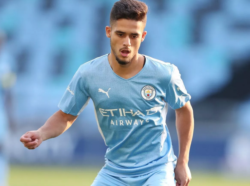 Yan Couto gia nhập Borussia Dortmund theo dạng cho mượn từ Manchester City
