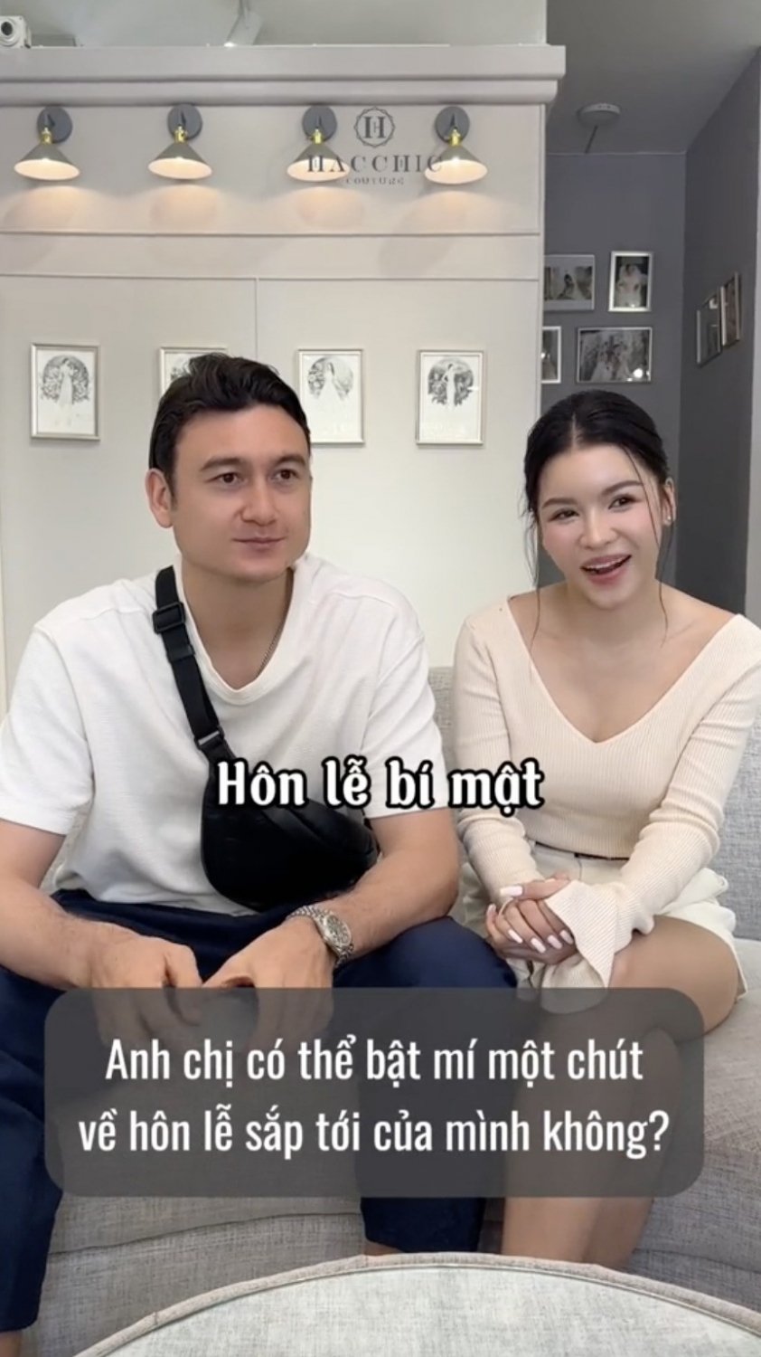 Đặng Văn Lâm tổ chức lễ cưới bí mật bên bờ biển