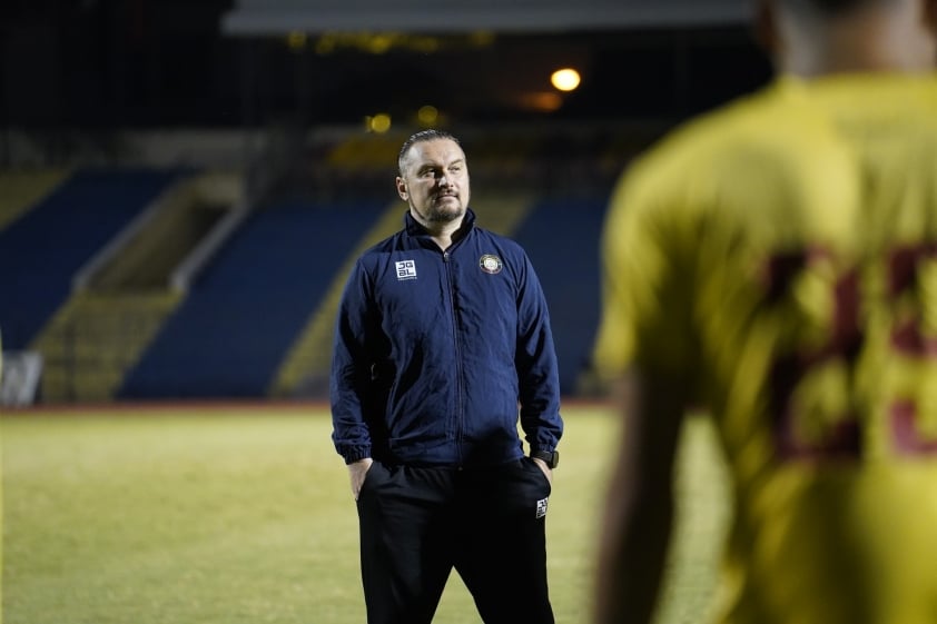 HLV Popov tri ân Hoàng Đình Tùng, phản đối quyết định rút lui khỏi AFC Champions League của CLB Thanh Hóa