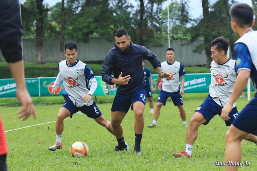 HAGL Khởi Động Chuẩn Bị Mạnh Mẽ Trước Thềm V-League 2024/25