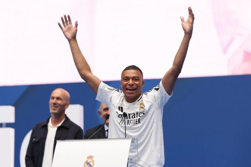 Kylian Mbappe chính thức ra mắt Real Madrid với những tuyên bố đầy cảm xúc