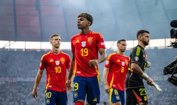 Dani Olmo: Nhà vô địch EURO 2024, mảnh ghép hoàn hảo cho Barcelona
