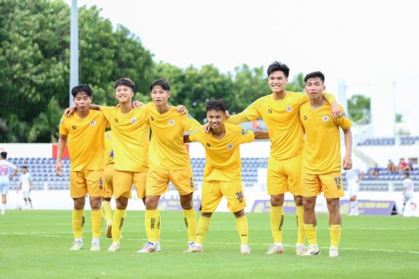 Cuộc đua vào tứ kết VCK U17 Việt Nam bùng nổ: Hà Nội và Hà Tĩnh đoạt vé sớm
