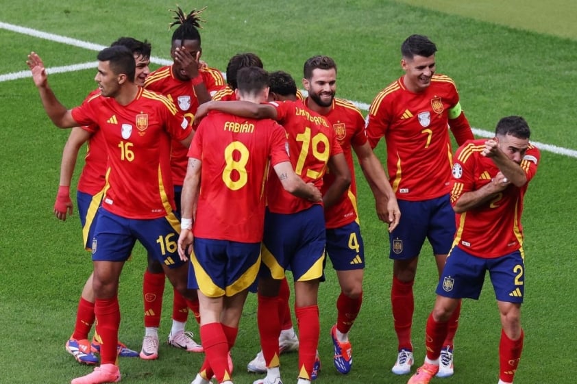 Sự biến hóa của Tây Ban Nha tại Euro 2024: Từ lối chơi tiki-taka đến phong cách tấn công trực diện