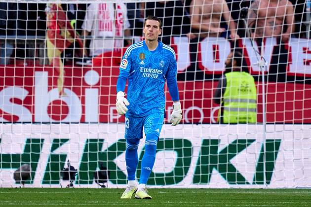Man Utd tính thay Onana bằng người hùng của Real Madrid