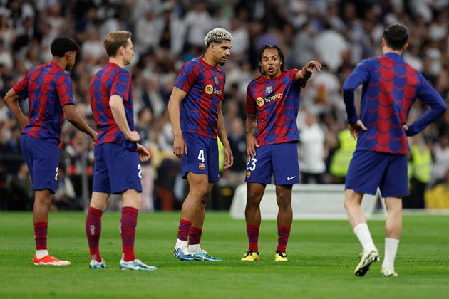 Barca kiếm tiền bằng mọi giá