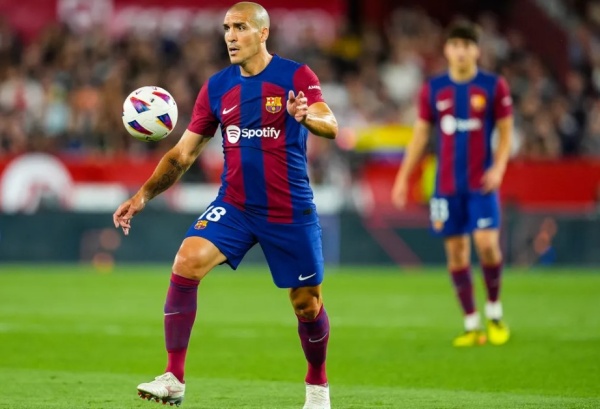 Oriol Romeu sẵn sàng tái hợp với Girona sau thời gian ở Barcelona thất vọng