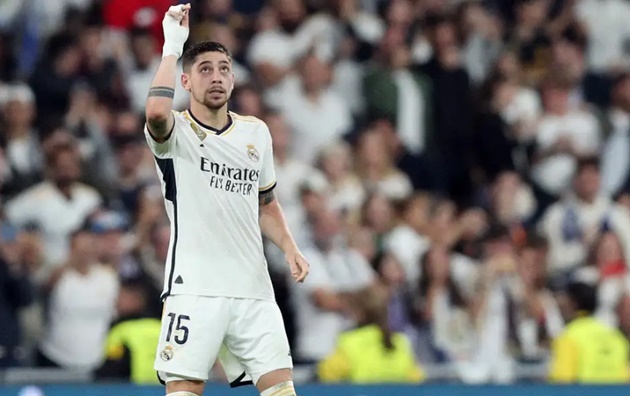 Federico Valverde: Người hùng thầm lặng trên sân cỏ