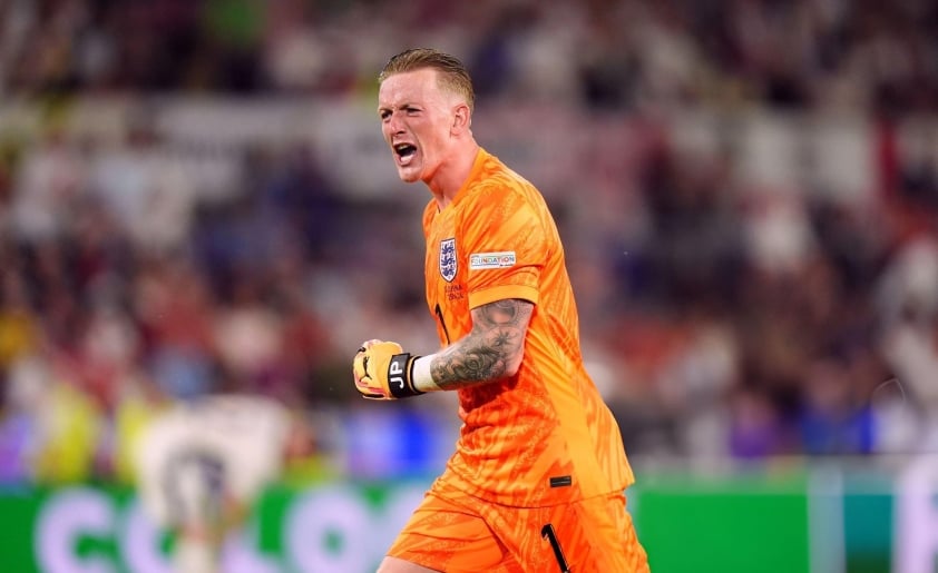 Jordan Pickford, người gác đền bất khả xâm phạm của tuyển Anh, lập kỷ lục vô tiền khoáng hậu