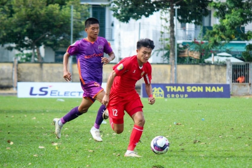 Cuộc đua vào tứ kết VCK U17 Việt Nam bùng nổ: Hà Nội và Hà Tĩnh đoạt vé sớm