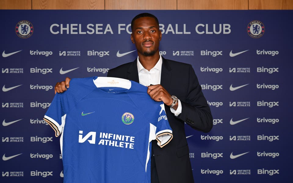 Tân binh Chelsea Tosin Adarabioyo tiết lộ lý do từ chối Manchester United