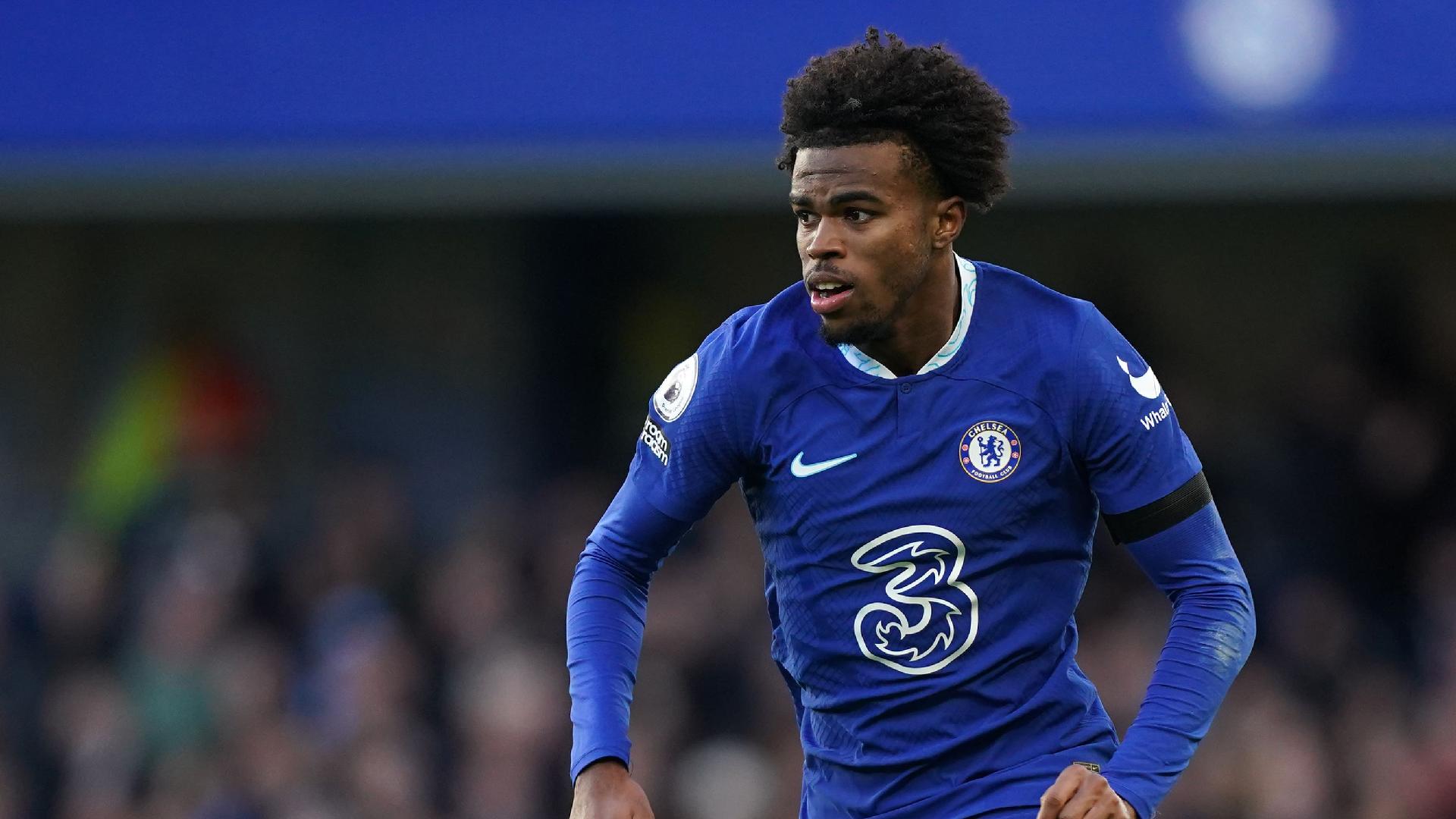 AC Milan Tìm Kiếm Cột Mốc Mới với Carney Chukwuemeka từ Chelsea