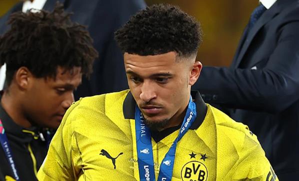 Jadon Sancho bày tỏ lòng biết ơn với Borussia Dortmund sau khi hợp đồng cho mượn kết thúc