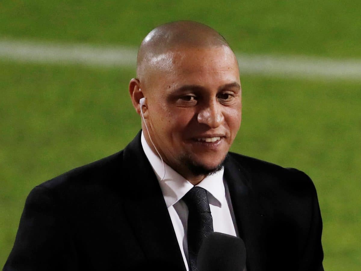 Roberto Carlos ủng hộ Vinicius Junior giành Quả bóng vàng