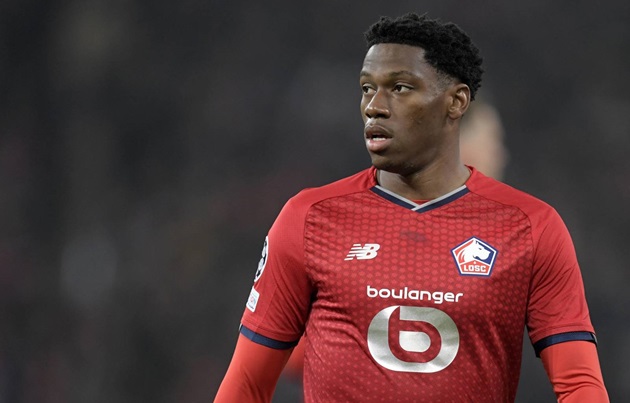 Napoli cướp mục tiêu của Milan