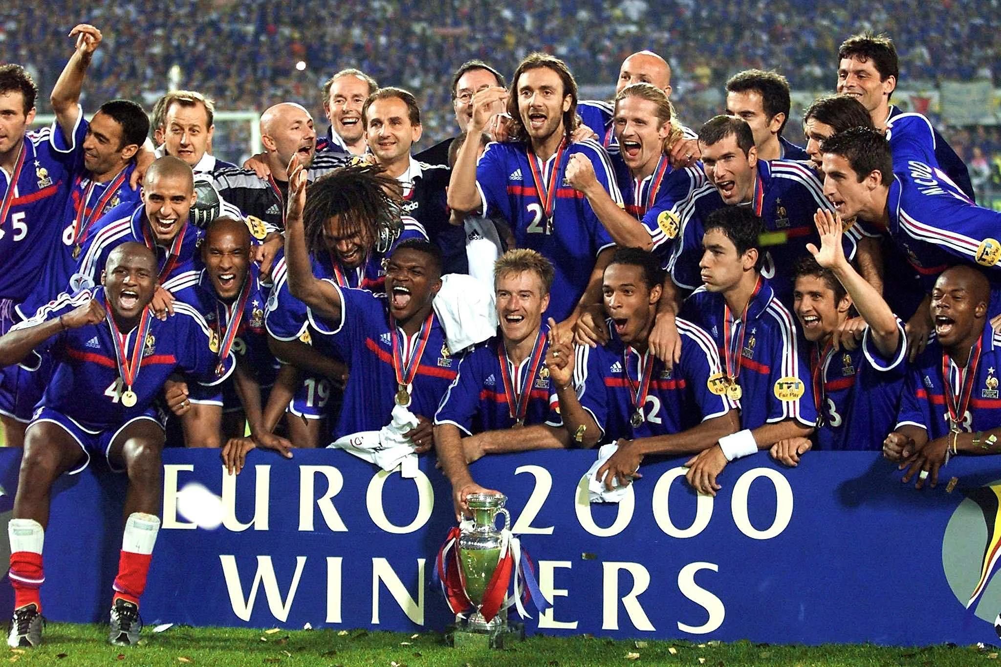 Triều đại vàng của Pháp: Hành trình vô địch EURO 2000