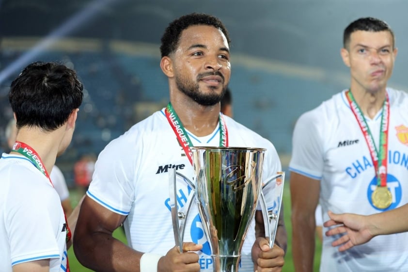 Rafaelson Tạo Kỷ Lục Khi Trở Thành Vua Phá Lưới Hiệu Suất Ghi Bàn Cao Nhất V-League
