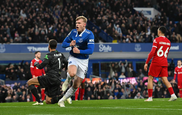 Những Trung Vệ Hàng Đầu Mùa Hè Sẵn Sàng Gia Nhập Manchester United