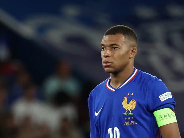 Kylian Mbappe đối mặt với chỉ trích vì thái độ 