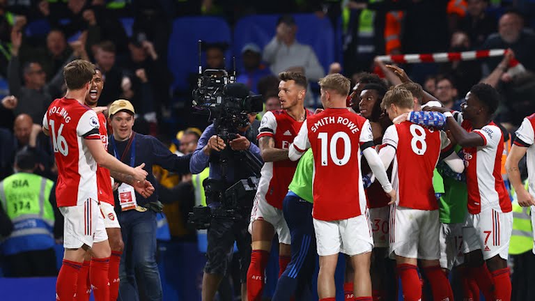 Arsenal cũng xuất sắc vượt qua đối thủ cùng thành phố Chelsea Arsenal cũng xuất sắc vượt qua đối thủ cùng thành phố Chelsea