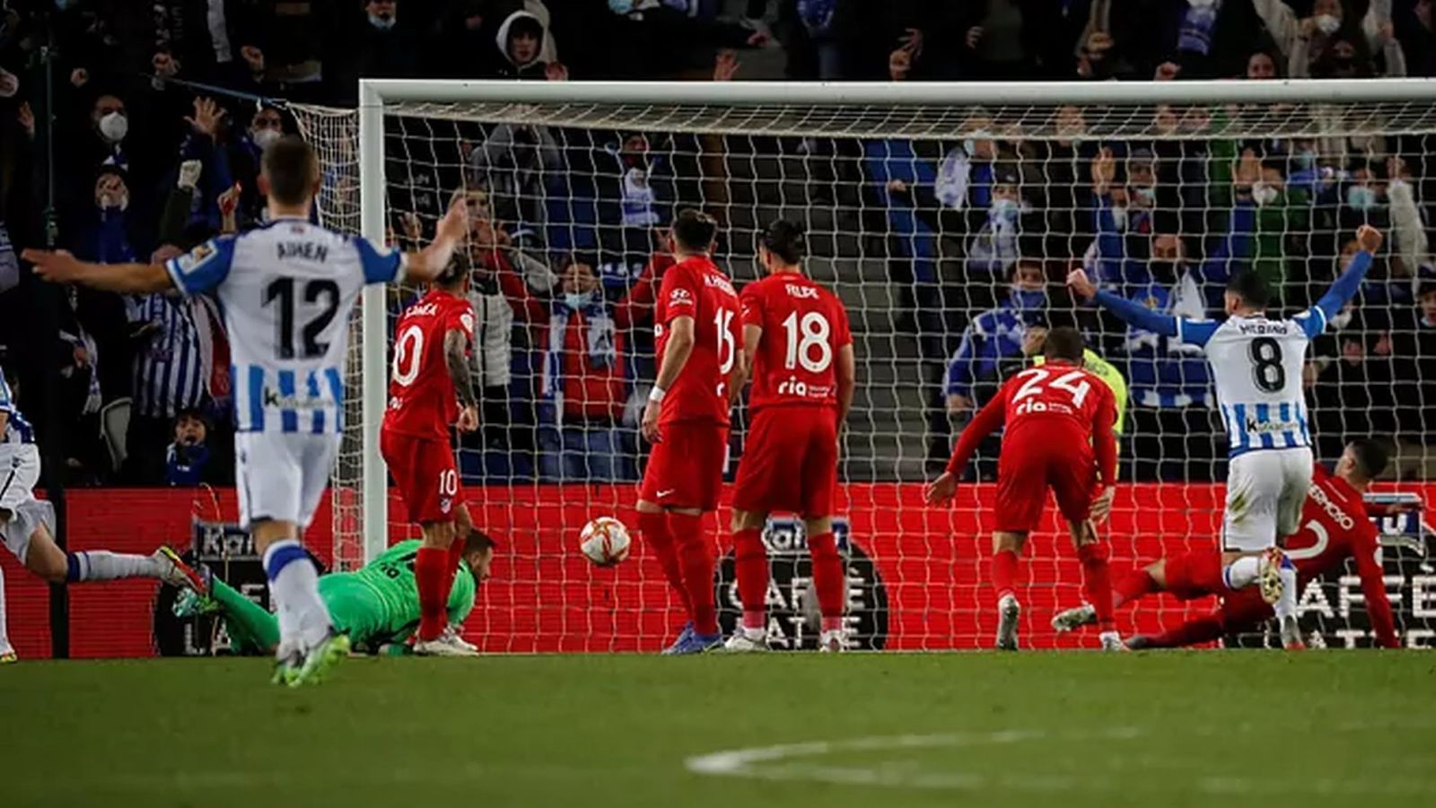 Atlentico Madrid nhận thất bại 0-2 trước Real Sociedad