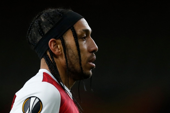 Aubameyang-nhap-vien-dieu-tri-