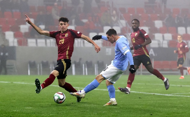 Bỉ ngã ngựa trước Israel, nguy cơ xuống hạng rình rập