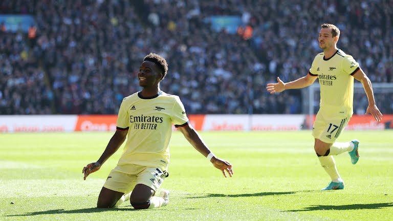 Saka đã tận dụng rất tốt một tình huống lập bập để ghi bàn duy nhất trong trận đấu