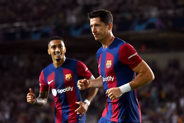 Barcelona ngập trong nợ nần chuyển nhượng lên tới 100 triệu euro