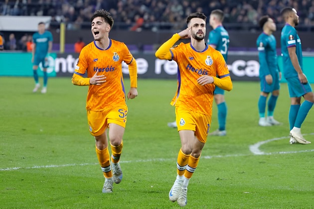 Trận cầu nghẹt thở Anderlecht cầm hòa Porto sau bàn thắng đầu tiên của Fabio Vieira