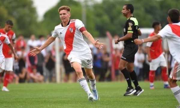 Cuộc đua tranh tài năng trẻ Franco Mastantuono giữa Arsenal và Real Madrid nóng lên