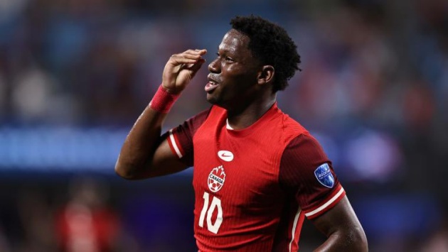 Jonathan David Ngôi sao trẻ tỏa sáng trên bầu trời chuyển nhượng châu Âu