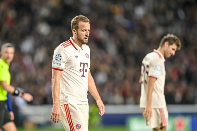 Harry Kane chỉ ra điểm yếu chết người của Bayern Munich sau trận thua Bayern 1-4 trước Barca