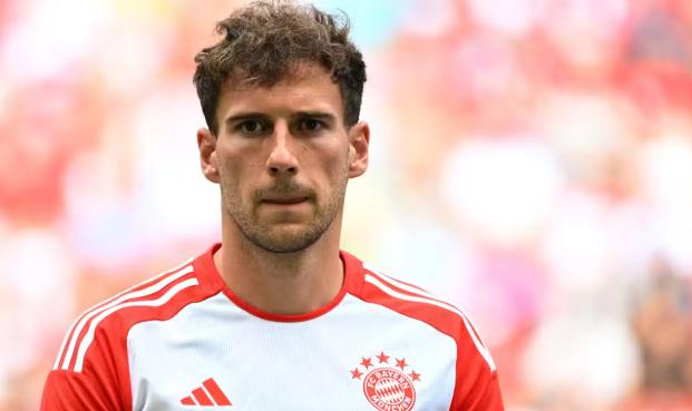 Bayern Munich Ra Đầu Sân Bay Với Leon Goretzka