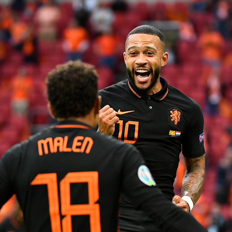 Memphis Depay và Malen