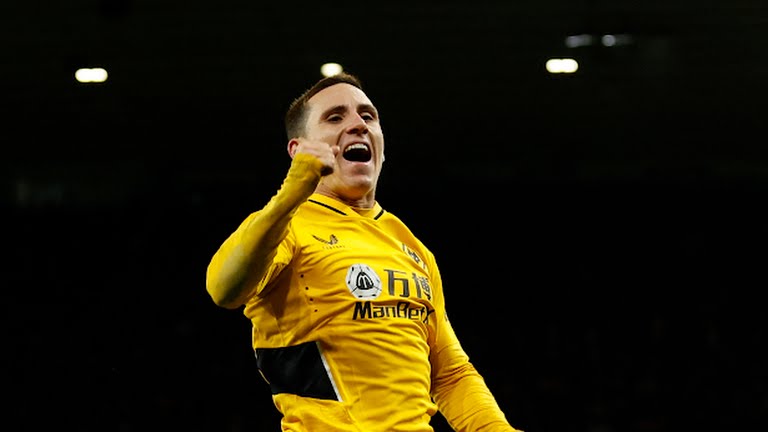 Hai bàn thắng của Wolves trong trận đấu này đều đến từ những cú sút xa ngoài vòng cấm