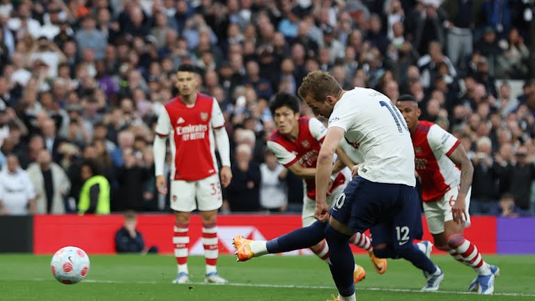 Harry Kane nhanh chóng mở tỷ số với một pha đá phạt đền thành công Harry Kane nhanh chóng mở tỷ số với một pha đá phạt đền thành công