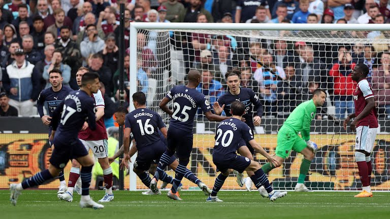 Jack Grealish thắp lên cơ hội lội ngược dòng cho Man City Jack Grealish thắp lên cơ hội lội ngược dòng cho Man City