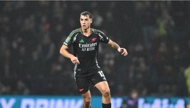 Juventus đối mặt với khủng hoảng hàng thủ, quyết định bổ sung viện binh