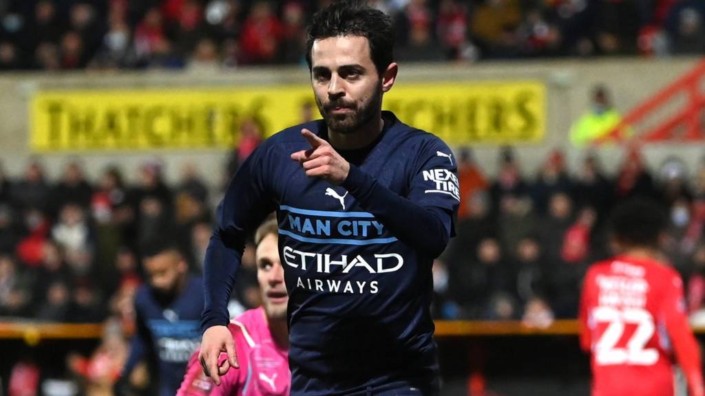 Manchester City dành chiến thắng