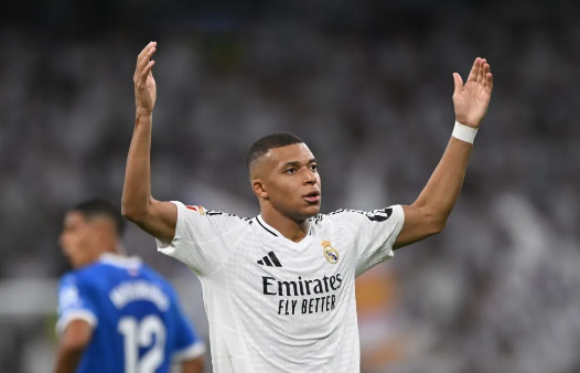 Căng thẳng leo thang Chủ tịch PSG tìm cách chặn Mbappe ra sân trước thềm gia nhập Real Madrid